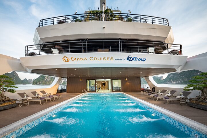 Luxury Diana Cruise 5-Star: Explore Ha Long Bay 2 Days 1 Night