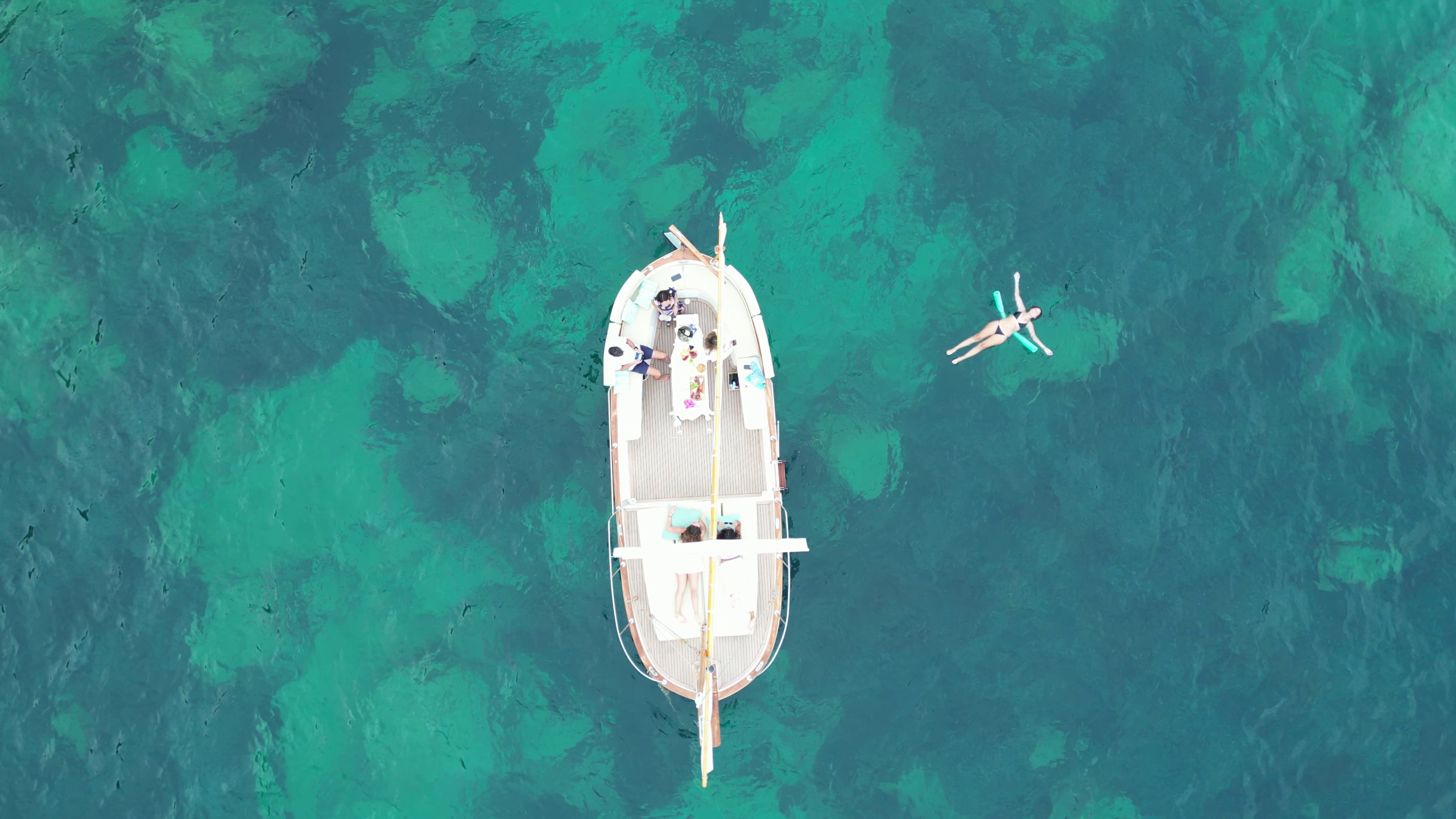 Discover Palma Bay - Premium llaut Experience