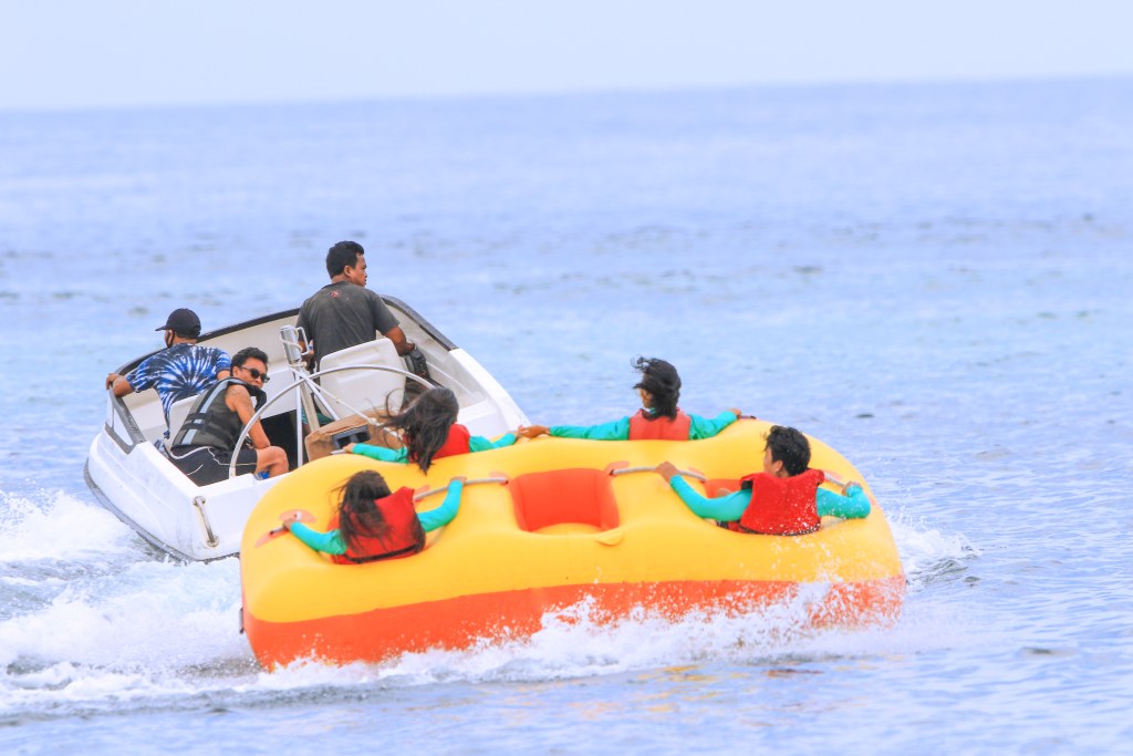 Donut Boat Ride in Tanjung Benoa Beach Bali with Transport