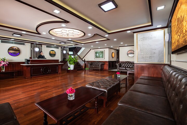Luxury Dora Cruise 3 Days Explore Halong Bay Lan Ha Bay Private Balcony