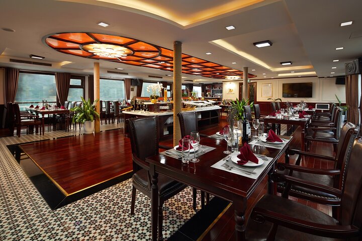Luxury Dora Cruise 3 Days Explore Halong Bay Lan Ha Bay Private Balcony