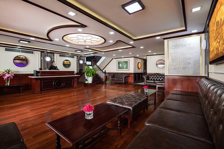 2 Day Halong Bay Sightseeing Luxury Tour with Dora Cruise