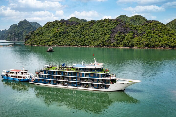 Doris Cruise - Luxury 5 Star Cruise in Ha Long Bay-Lan Ha Bay