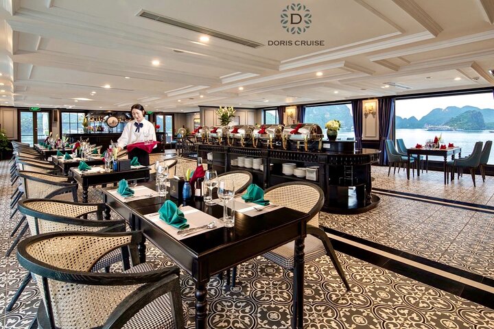 Doris Cruise - Luxury Overnight Cruise in Halong Bay & Lan Ha Bay (2D1N )