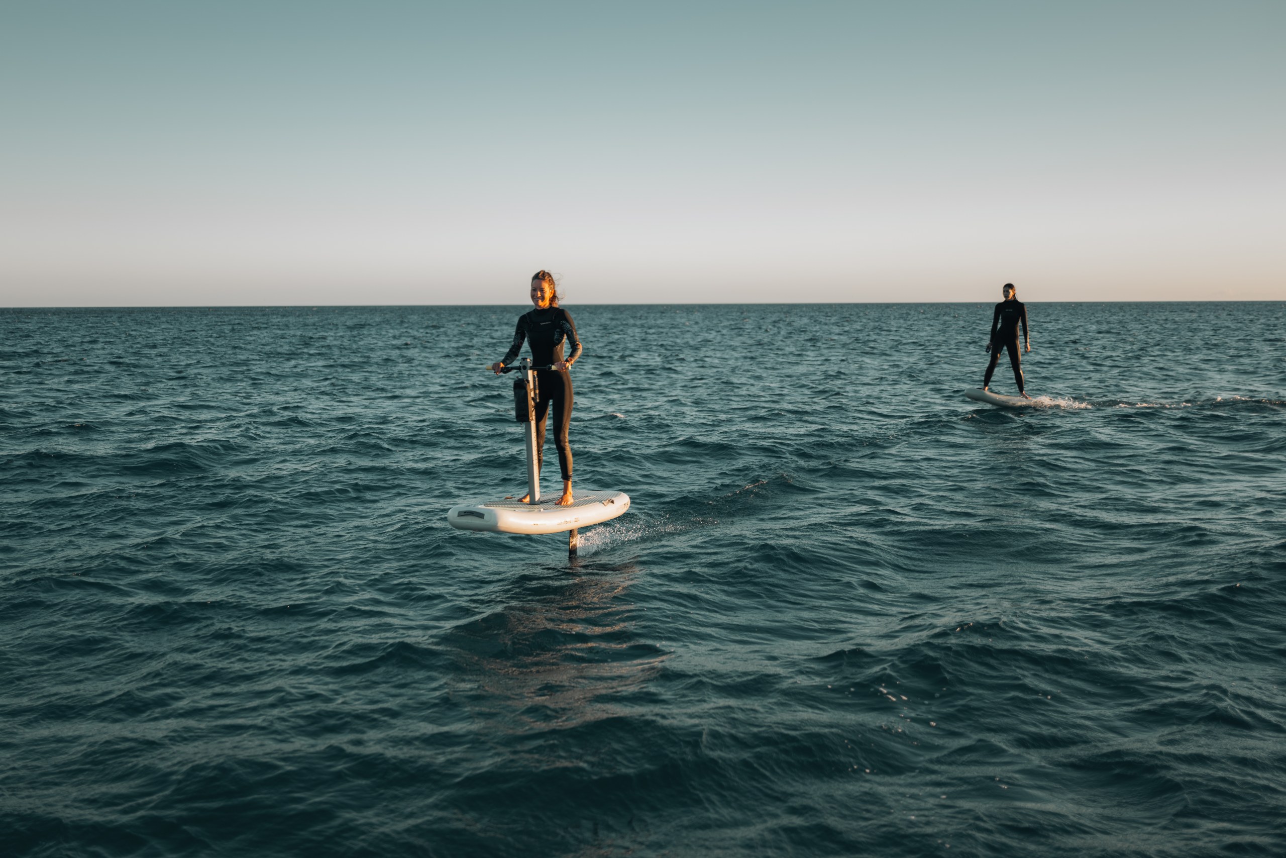 E-foil Malmö, Hyperfly 150 litres electric foil surfing with an easy to ride board from Audi