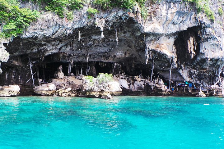 Early Bird Speedboat Trip to Phi Phi Islands