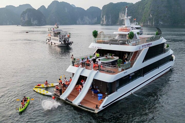 From Cat Ba: Luxury Sunset Cruise in Lan Ha Bay with kayaking