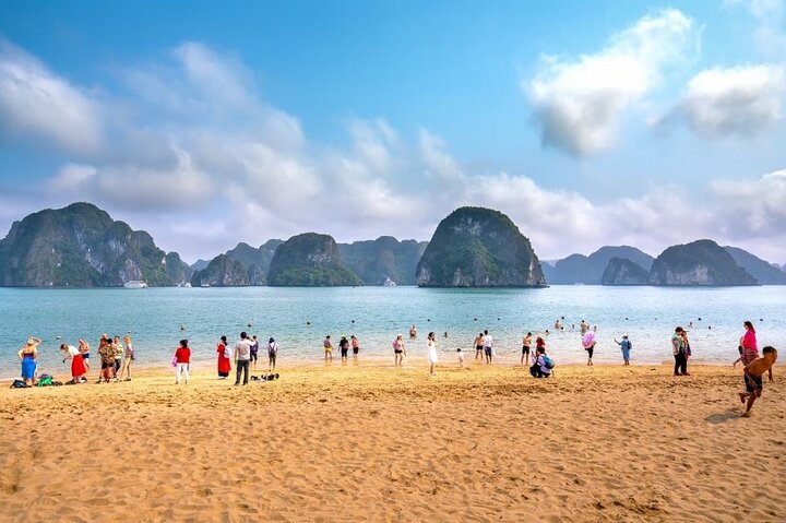 From Hanoi 3 Days Luxury Ninh Binh and Halong Bay 5 Star Cruises