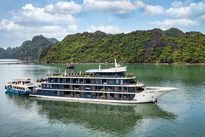From Hanoi 3 Days Luxury Ninh Binh & Lan Ha Bay 5 Star Cruises