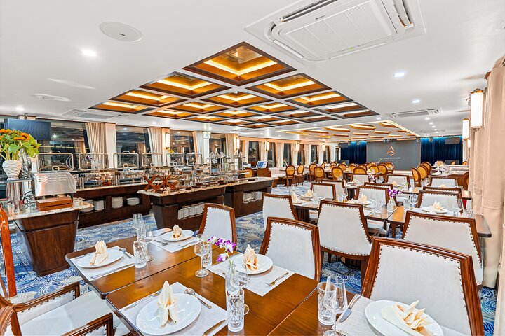 From Hanoi: Explore Halong Bay on Luxury Symphony 5-Star Cruise