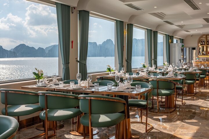 From Hanoi : Leona Cruise 5-star Halong Bay Day Trip