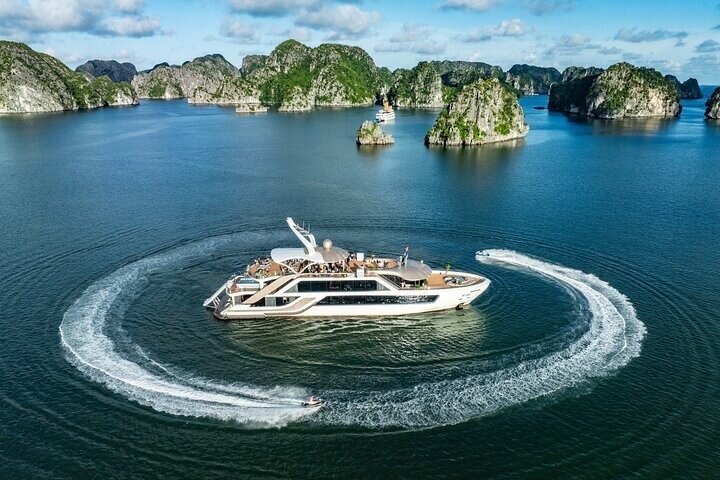 From Hanoi: Luxury Cruise Explore Lan Ha Bay & Viet Hai Village
