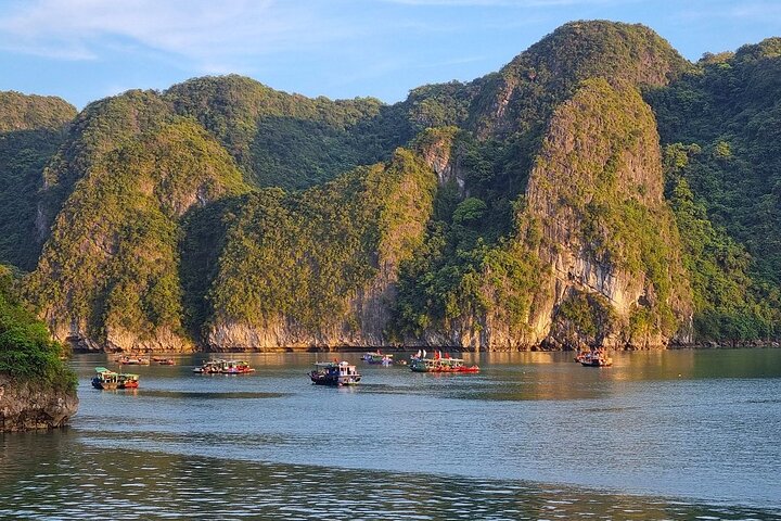 From Hanoi: Majestic Halong Bay 2D1N with Royal Palace Cruise
