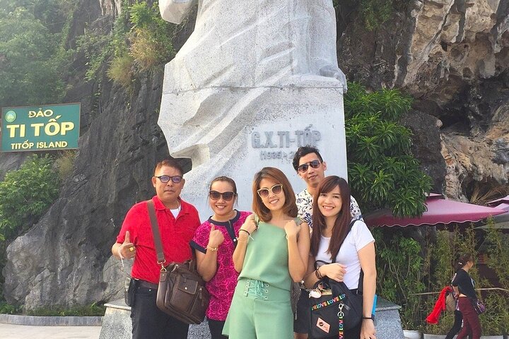 From Hanoi: Majestic Halong Bay 2D1N with Royal Palace Cruise