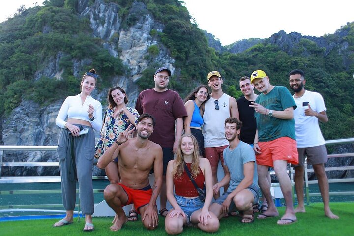 Full Day Boat Tour in Cat Ba Archipelago - Lan Ha Bay with Meals