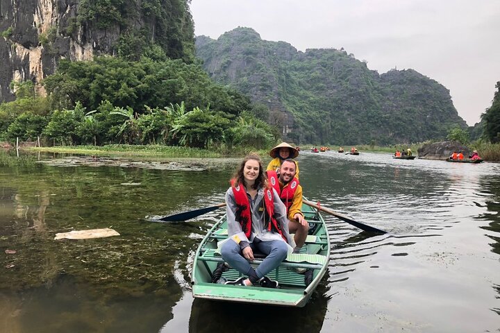 Full-Day Ninh Binh Tour from Hanoi Small Group of 11 Boat Bike
