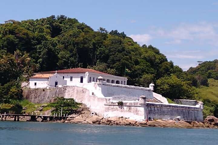 Full-Day Private Tour of Santos with Boat Tour and Viewpoints – Tickets Included
