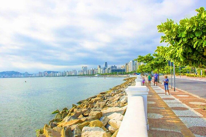 Full-Day Private Tour of Santos with Boat Tour and Viewpoints – Tickets Included