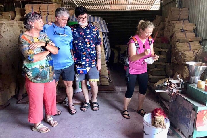 Full-day Small Group Tour to Quang Phu Cau, Tam Coc, and Hoa Lu