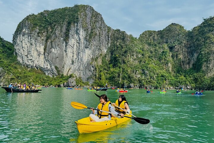 Full Day Tour to Halong with Cave and Titop island from Hanoi