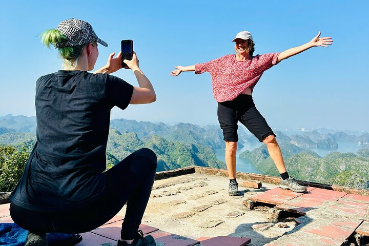Full Day Trekking Cat Ba National Park, Viet Hai Village, biking