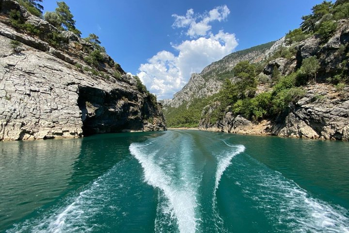 Green Canyon Boat and Green Lake Tour with Lunch and Soft Drinks