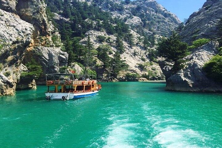 Green Canyon Boat Tour with Lunch and Soft Drinks from Side