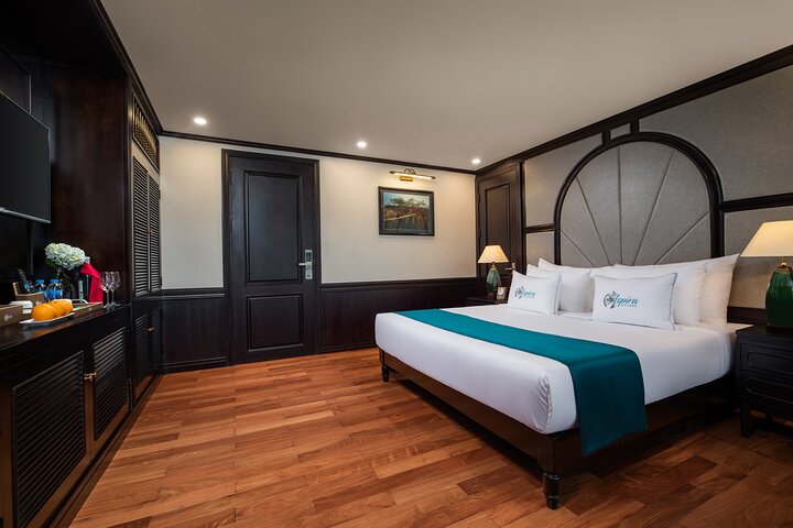 HaLong Bay - Lan Ha Bay with 5-Star Cruise & Balcony Cabin