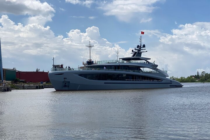 Taliya 5-Star Cruise: Best Halong Bay & Lan Ha Bay Scenic Tour