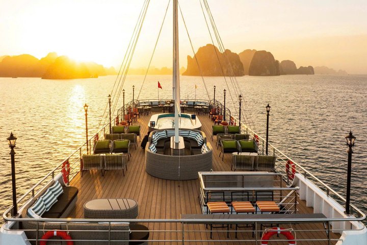 Ha Long Bay 5-Star Cruise with Swim, Kayak, Jacuzzi & Limousine