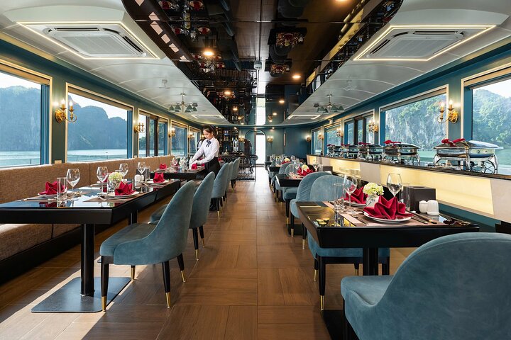 Maia Cruise Ha Long Bay: 5-Star Day Tour from Hanoi with Local Lunch
