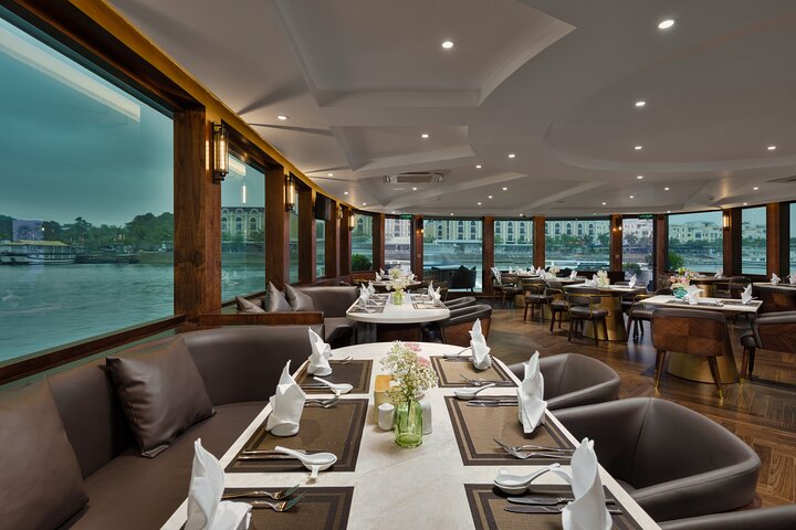 Catamaran Premium Cruise to Halong Bay & Lan Ha Bay in 1 Day Tour