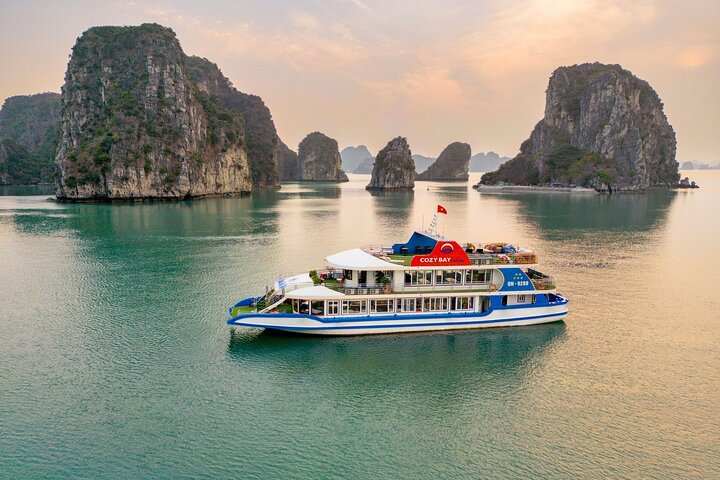 Ha Long Bay Full Day Tour : Kayak,Cave Explore,Swimming from Tuan Chau Island