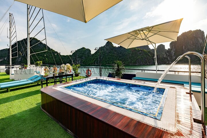Ha Long Bay Tour: New 5-Star Sonata Cruise from Tuan Chau Port
