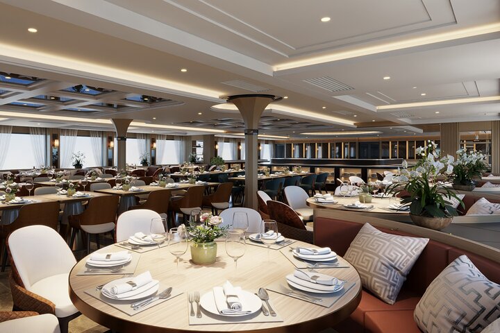 Halong Bay – 1-Day Luxury Tour with Pool & Buffet Lunch from Hanoi
