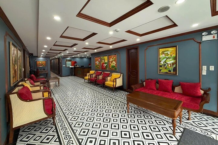 Halong Bay 2Day/1 Night - LUXURY OVERNIGHT CRUISE - Balcony Cabin