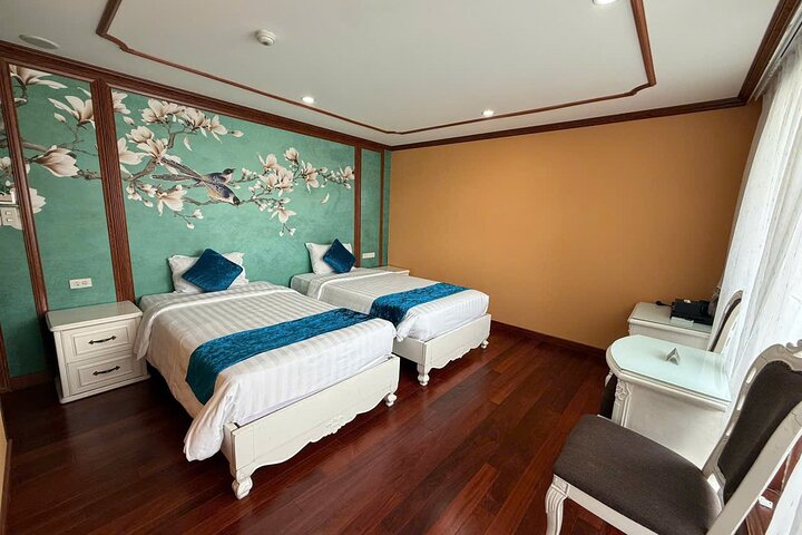 Halong Bay 2Day/1 Night - LUXURY OVERNIGHT CRUISE - Balcony Cabin