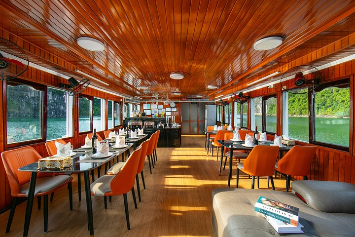 Halong Bay Budget Cruise 2 Days 1 Night Tour from HANOI