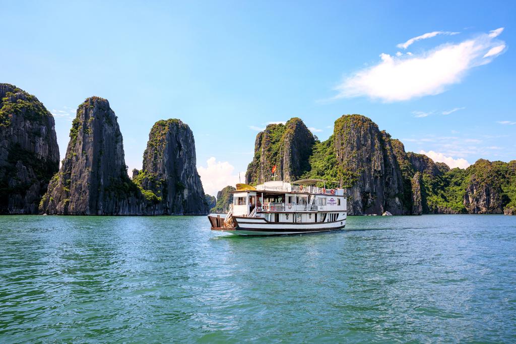 Halong_Bay_Budget_Overnight_Cruise