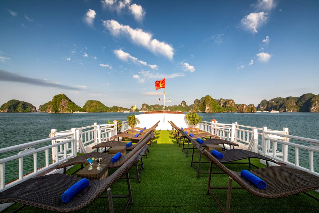Halong_Bay_Budget_Overnight_Cruise