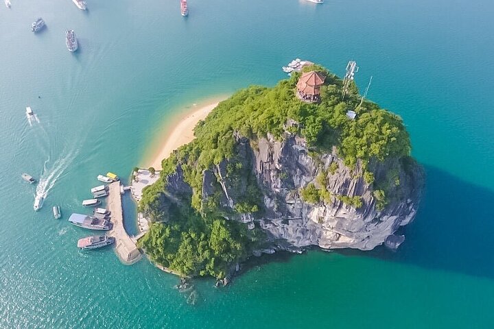 Halong Bay Day Tour with Express Bus, Amazing Cave, Titop Island