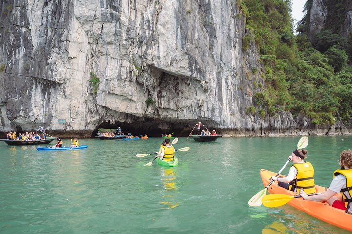 Halong Bay Day Tour with Express Bus, Amazing Cave, Titop Island
