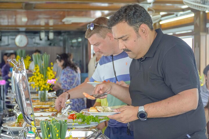 Halong Bay Deluxe Day Tour with Alova Premium Cruise All Included