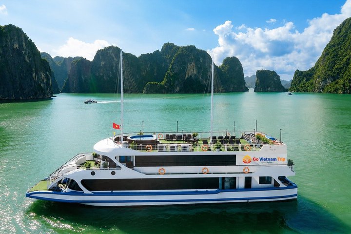 Halong Bay Luxury Day Cruise 5 Star with Buffet Lunch