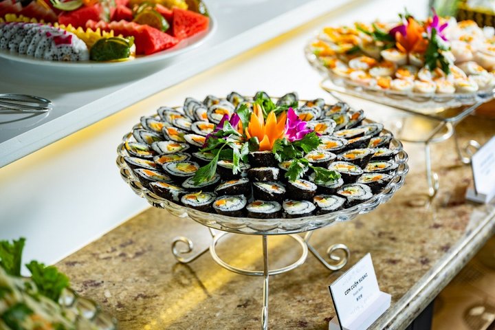 Halong Bay Luxury Day Cruise 5 Star with Buffet Lunch