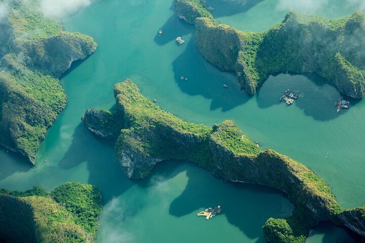 Private Yacht Experience at Halong Bay: Sunset, Kayaking,Swimming