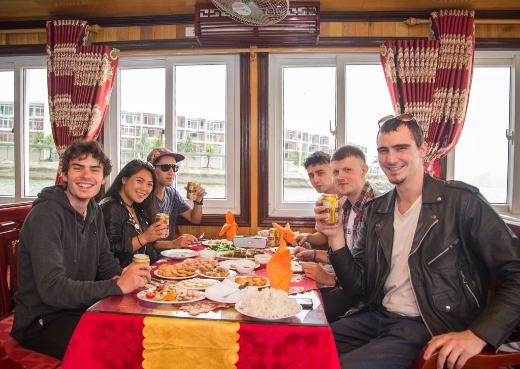 Halong_One_Day_Cruise_Tour