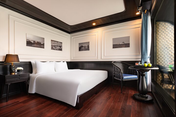 Halong Overnight Cruises 2 Days 1 Night Tour from Hanoi