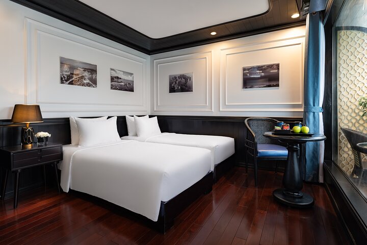 Halong Overnight Cruises 2 Days 1 Night Tour from Hanoi