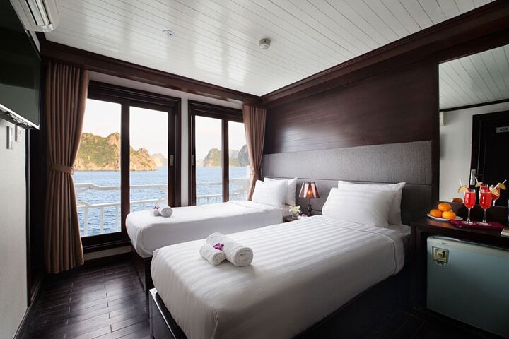 Halong Party Cruise & Seaview Bungalow 3 Days from Hanoi